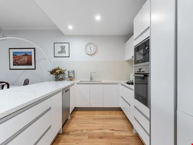 17/11 Barber Street, Kalamunda WA 6076