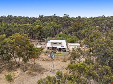 141 O'Connell Road, Wandering WA 6308