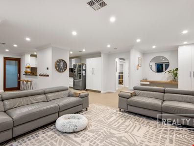 3 Howitt Road, Padbury WA 6025