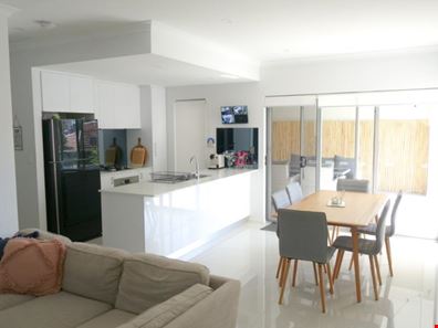 8/3 Leeder Street, Glendalough WA 6016