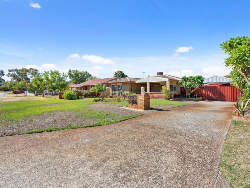 4 Brown Place, Beechboro WA 6063