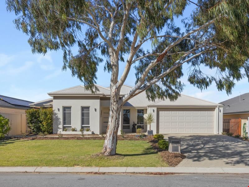 54 Liriope Parkway, Sinagra WA 6065