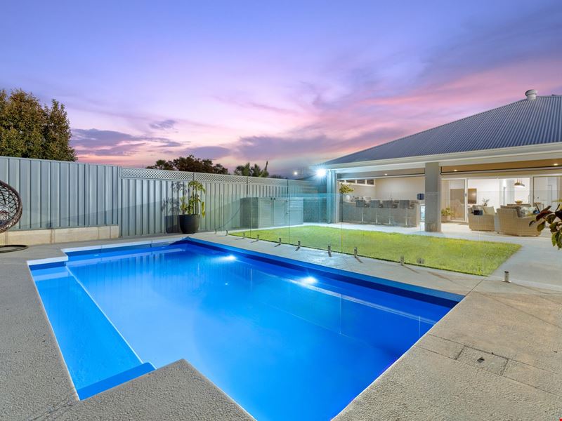 49 Crystaluna Drive, Golden Bay WA 6174