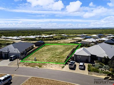 14 Essie Street, Wandina WA 6530