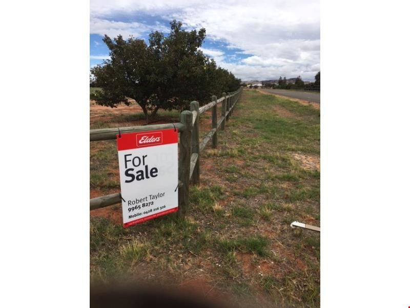 83 Sadler Way, Deepdale WA 6532