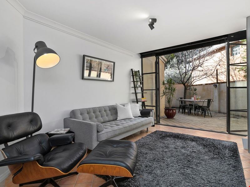 2/4 Court Place, Subiaco WA 6008