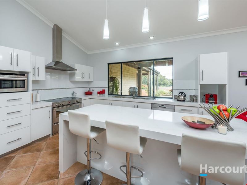 16 Hakea Pass, Lower Chittering WA 6084