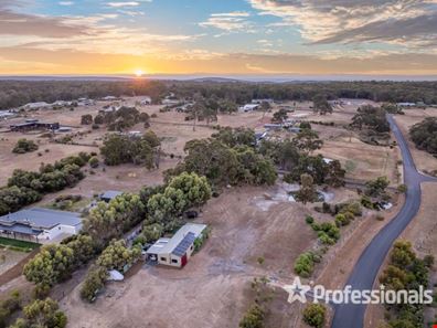 40 Kinross Loop, Quindalup WA 6281