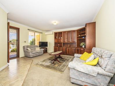 9/200 Fairway Circle, Connolly WA 6027