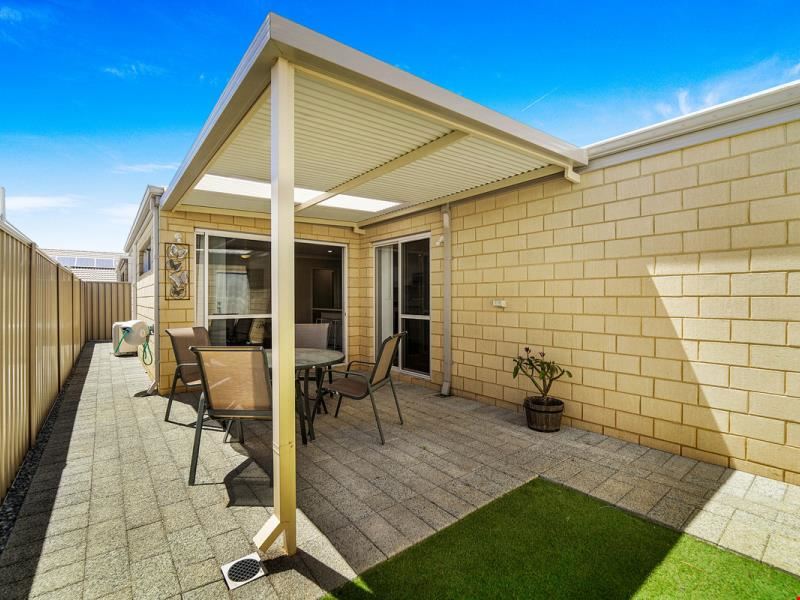 4/25 Gicha Close, Lake Coogee WA 6166