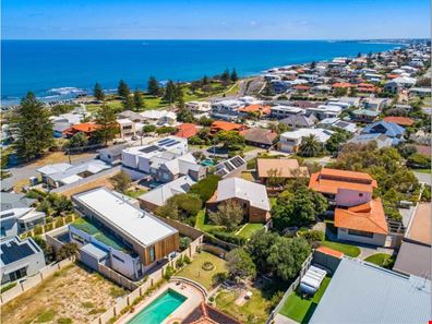 5A Hepworth Road, Trigg WA 6029