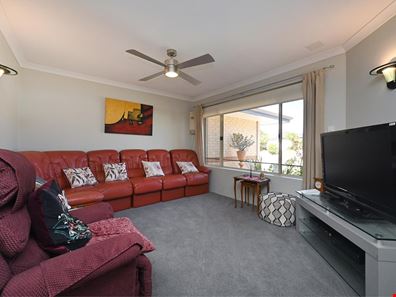 33 Geoff Russell Avenue, Kinross WA 6028