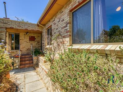 16 Collick Street, Hilton WA 6163