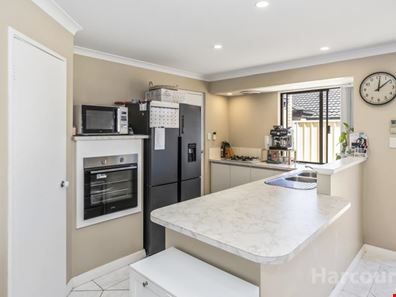 51 St Stephens Crescent, Tapping WA 6065