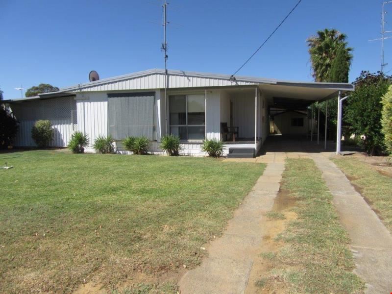 7 Robertson Street, Carnamah WA 6517