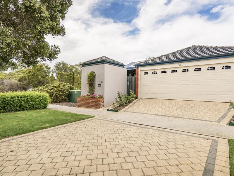 1/18 Serenity Parkway, Hammond Park WA 6164