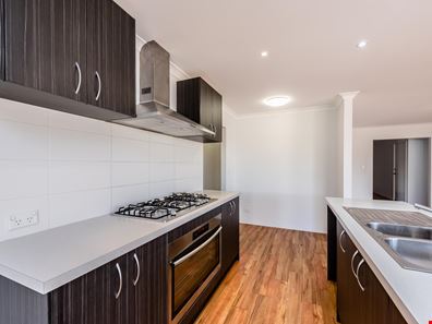 9 Beachcomber Hill, Glenfield WA 6532