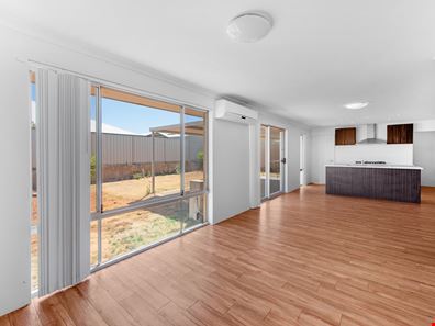 9 Beachcomber Hill, Glenfield WA 6532