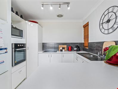 1/8 Covent Gardens, Stirling WA 6021