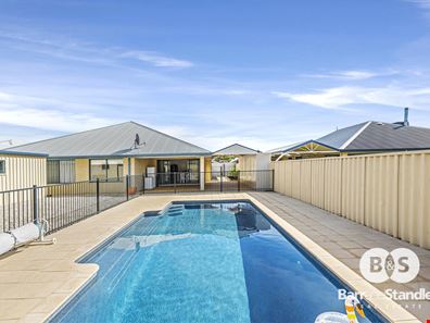 8 Gascoyne Circle, Millbridge WA 6232