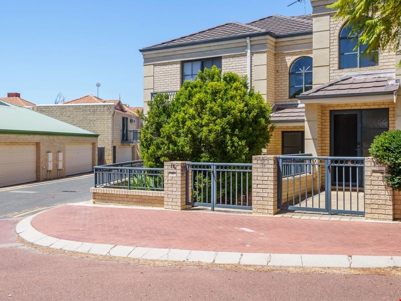 16 The Embankment, Joondalup