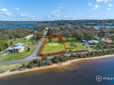 133 The Esplanade, Lower King WA 6330