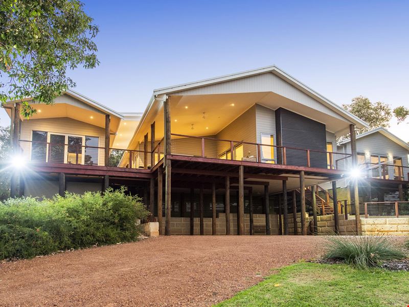 16 Ramahan Rise, Lake Clifton WA 6215