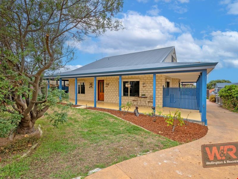 16 Green Island Crescent, Bayonet Head WA 6330