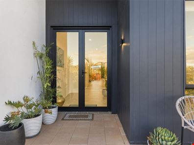 28 Kawana Boulevard, Dunsborough WA 6281