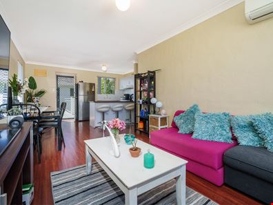 9P/125 Herdsman Parade, Wembley WA 6014