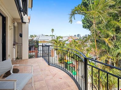 4/142 Palmerston Street, Perth WA 6000