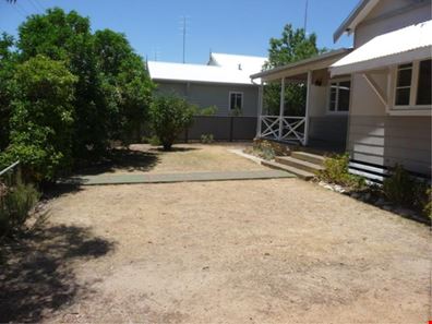 11 Elizabeth Street, York WA 6302