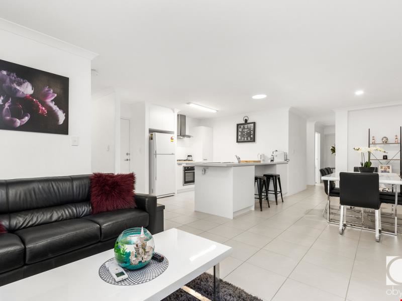 32 Gicha Close, Lake Coogee WA 6166
