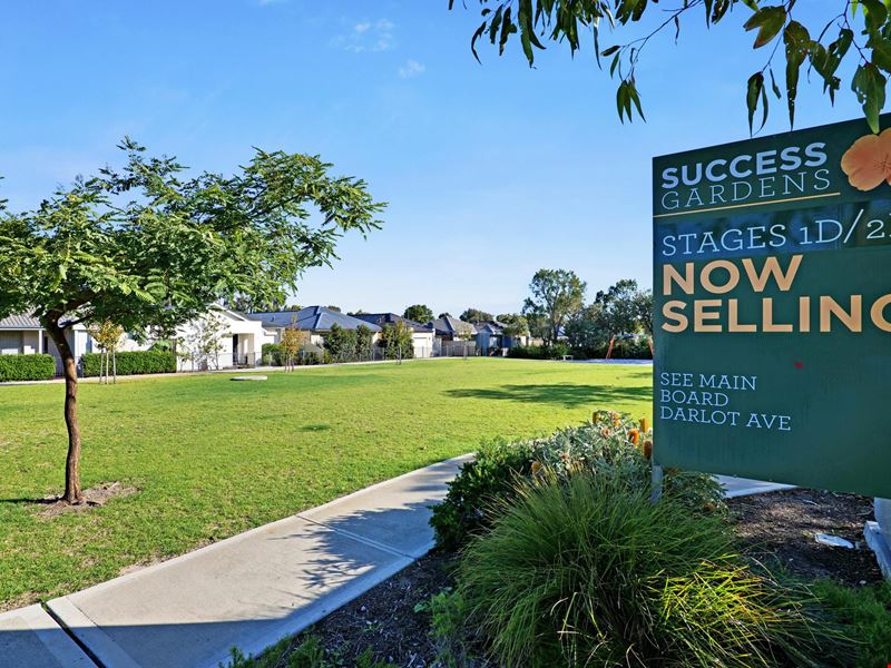 404/20 Montclair Crescent, Success WA 6164
