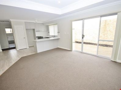 21 Cambrose Avenue, Australind WA 6233