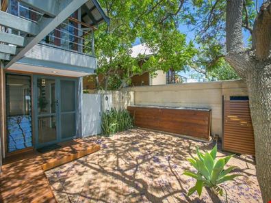 9B Wesley Street, South Fremantle WA 6162