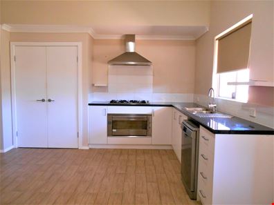 8 Jewel Street, Broomehill Village WA 6318