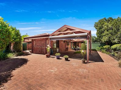 9 Glenbank Crescent, Kallaroo WA 6025