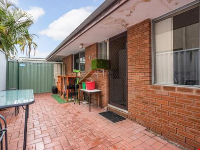 1/145 Lawley Street, Yokine WA 6060