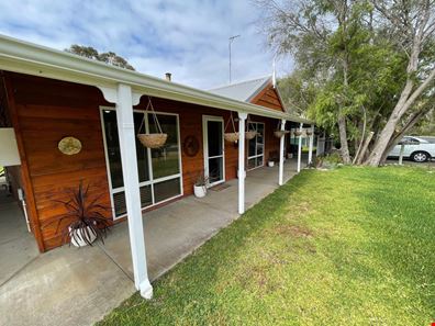 22 Mitchell Road, Preston Beach WA 6215