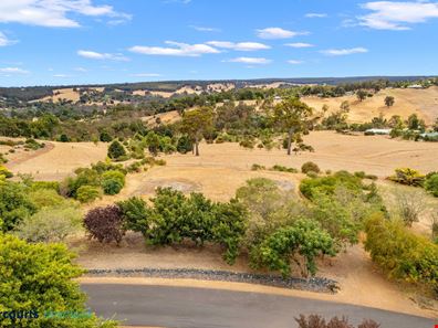 10 Silver Birch Heights, Kangaroo Gully WA 6255