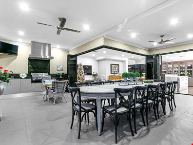 17A Howard Parade, Salter Point WA 6152