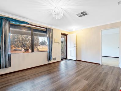 4 Whistler Green, Brookdale WA 6112