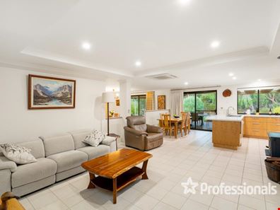 10 Autumn Rise, Yallingup WA 6282