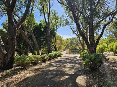 18 Willy Wagtail Close, Lake Clifton WA 6215