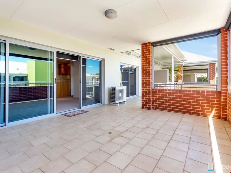 Villa 79/10 Roebuck Drive, Salter Point WA 6152