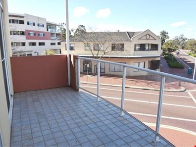 111/189 Lakeside Drive, Joondalup WA 6027