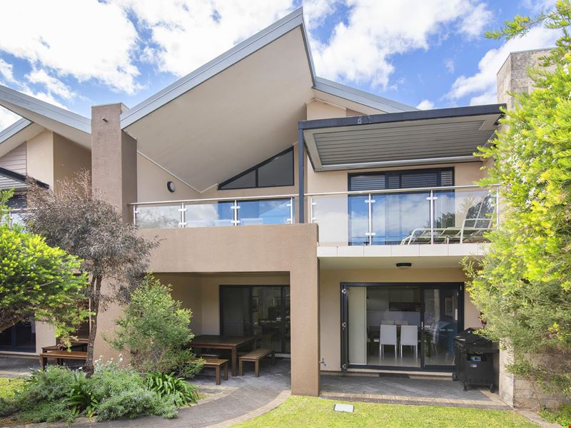 5/6 Dawson Drive, Yallingup WA 6282