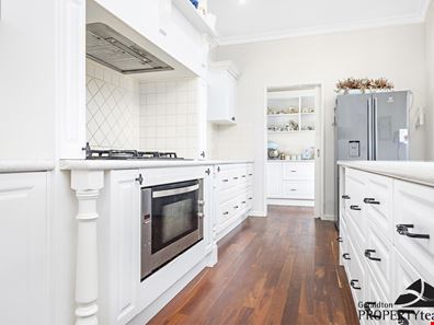 40 McConkey Road, Greenough WA 6532