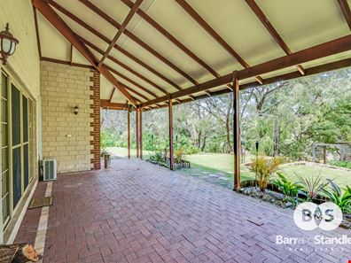 6 Shenton Close, Leschenault WA 6233